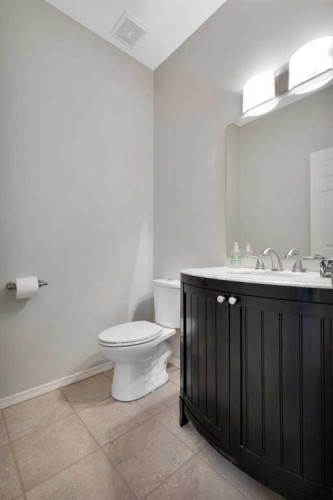 19 Lang Close, Red Deer, AB - Indoor Photo Showing Bathroom