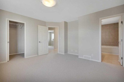 19 Lang Close, Red Deer, AB - Indoor