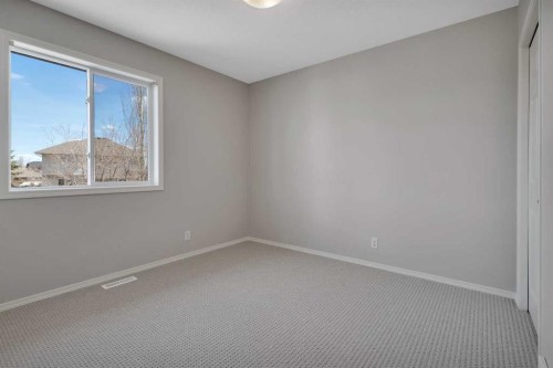 19 Lang Close, Red Deer, AB - Indoor Photo Showing Other Room