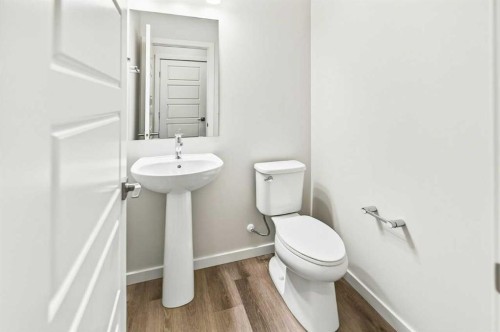 163 Lincoln Crescent, Rural Red Deer County, AB - Indoor Photo Showing Bathroom