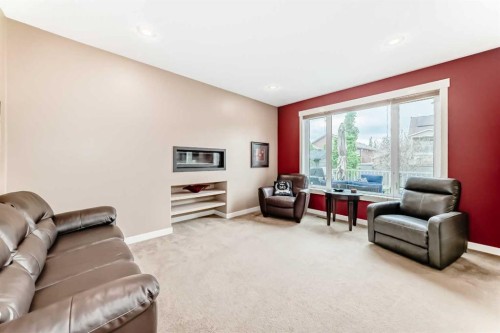 8 Eva Crescent, Lacombe, AB 