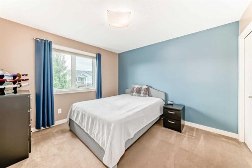 8 Eva Crescent, Lacombe, AB 