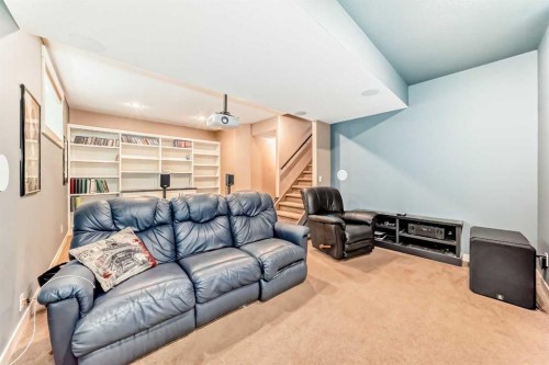 8 Eva Crescent, Lacombe, AB 