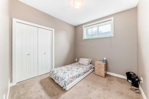 8 Eva Crescent, Lacombe, AB 