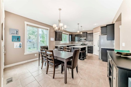 8 Eva Crescent, Lacombe, AB 