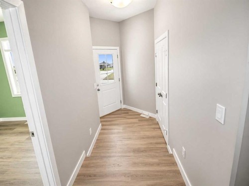 4438 Van Eaton Way, Clive, AB - Indoor Photo Showing Other Room