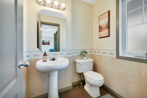 93 White Avenue, Red Deer, AB - Indoor Photo Showing Bathroom