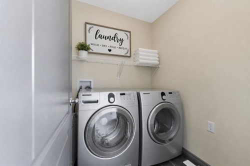 93 White Avenue, Red Deer, AB - Indoor Photo Showing Laundry Room