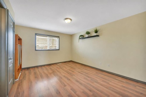93 White Avenue, Red Deer, AB - Indoor Photo Showing Other Room