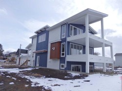 4205 Lakeshore Drive  Sylvan Lake, AB T4S 1B9