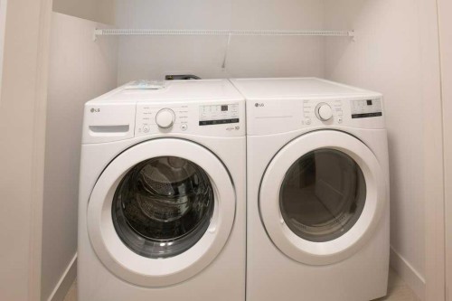 4 Emmett Crescent, Red Deer, AB - Indoor Photo Showing Laundry Room