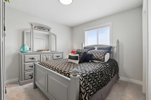 37 Toal Close, Red Deer, AB 