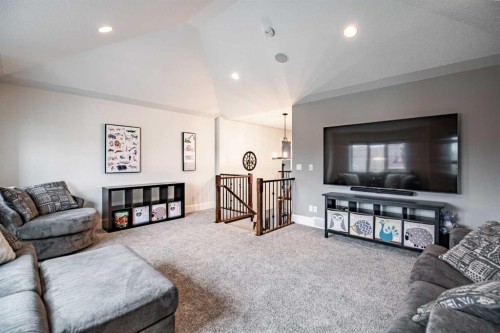 7 Aldrich Close, Red Deer, AB - Indoor Photo Showing Living Room