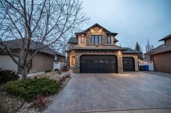 7 Aldrich Close Red Deer, AB T4R 3R5