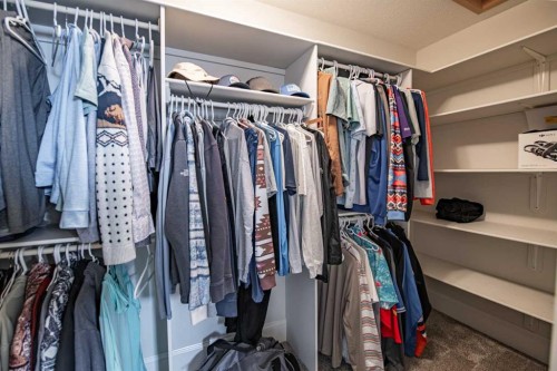 7 Aldrich Close, Red Deer, AB - Indoor With Storage