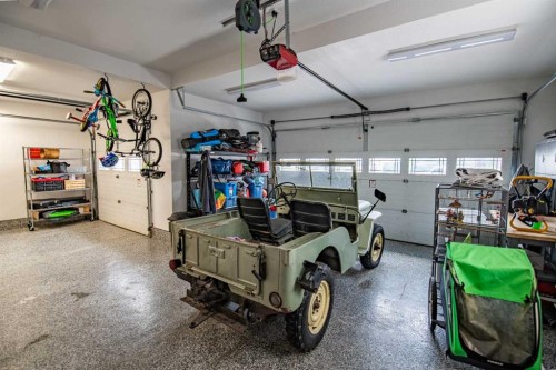 7 Aldrich Close, Red Deer, AB - Indoor Photo Showing Garage