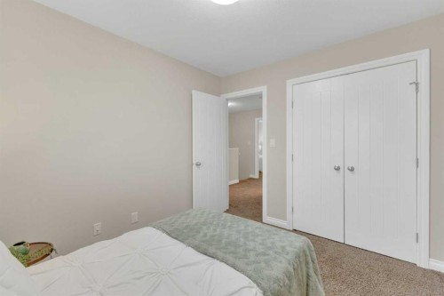 9 Ross Close, Sylvan Lake, AB - Indoor Photo Showing Bedroom
