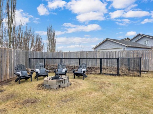 9 Ross Close, Sylvan Lake, AB - Outdoor