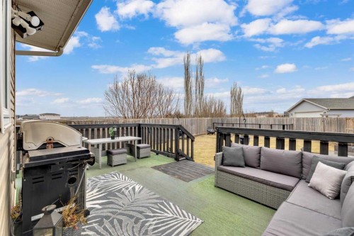 9 Ross Close, Sylvan Lake, AB - Outdoor