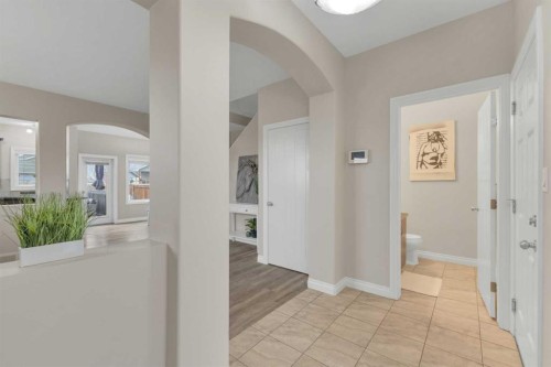 9 Ross Close, Sylvan Lake, AB - Indoor Photo Showing Other Room