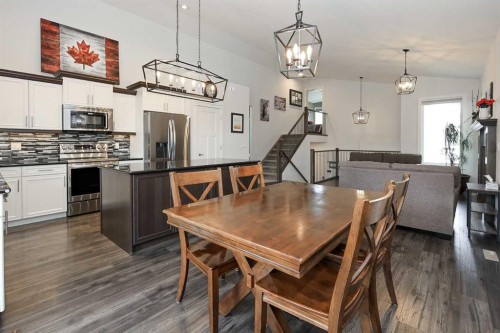 117 Coachman Way, Blackfalds, AB - Indoor Photo Showing Dining Room