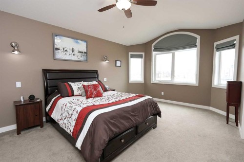 117 Coachman Way, Blackfalds, AB - Indoor Photo Showing Bedroom