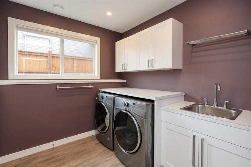 117 Coachman Way, Blackfalds, AB - Indoor Photo Showing Laundry Room