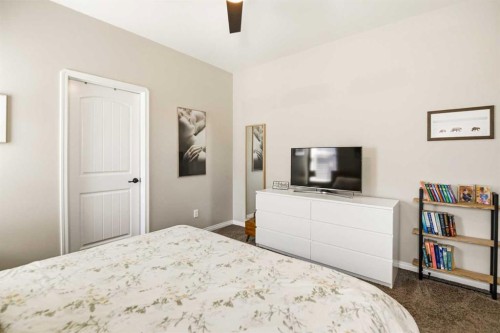 12 Cyprus Road, Blackfalds, AB - Indoor Photo Showing Bedroom