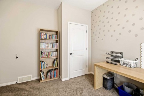 12 Cyprus Road, Blackfalds, AB - Indoor
