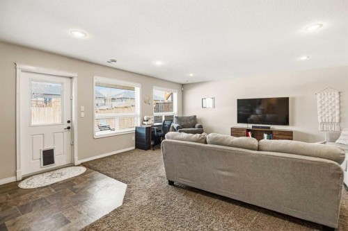 12 Cyprus Road, Blackfalds, AB - Indoor Photo Showing Living Room
