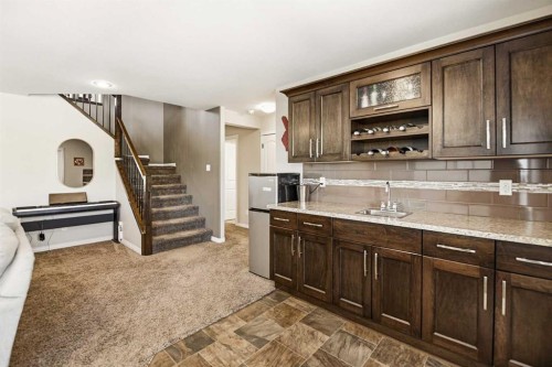 12 Cyprus Road, Blackfalds, AB - Indoor Photo Showing Other Room