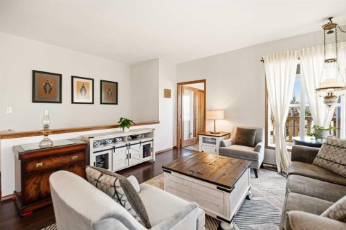 57 Woodbine Close, Blackfalds, AB - Indoor Photo Showing Living Room