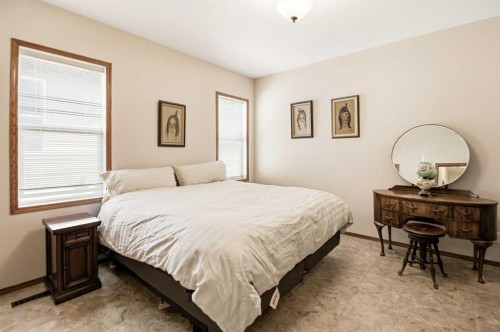57 Woodbine Close, Blackfalds, AB - Indoor Photo Showing Bedroom