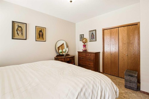 57 Woodbine Close, Blackfalds, AB - Indoor Photo Showing Bedroom