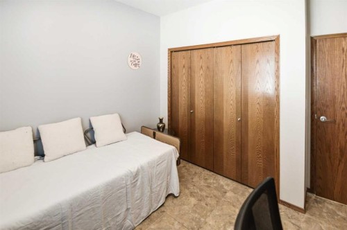 57 Woodbine Close, Blackfalds, AB - Indoor Photo Showing Bedroom