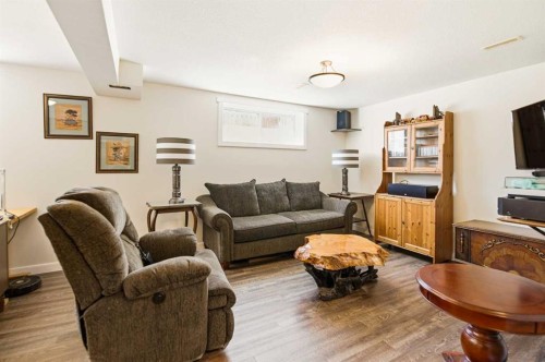 57 Woodbine Close, Blackfalds, AB - Indoor Photo Showing Living Room