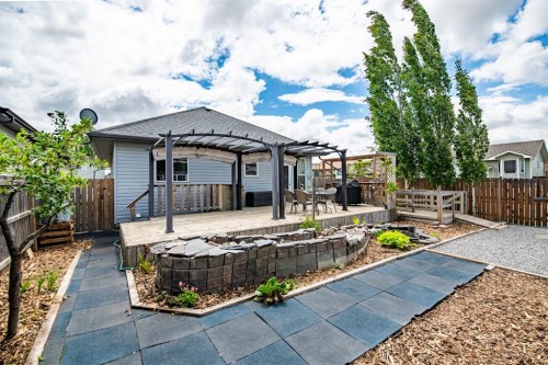 57 Woodbine Close, Blackfalds, AB - Outdoor