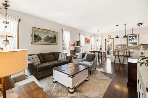 57 Woodbine Close, Blackfalds, AB - Indoor Photo Showing Living Room