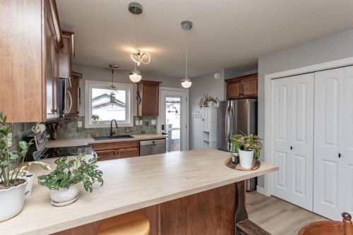 179 Long Close, Red Deer, AB - Indoor