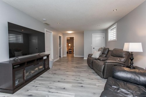 179 Long Close, Red Deer, AB - Indoor Photo Showing Living Room
