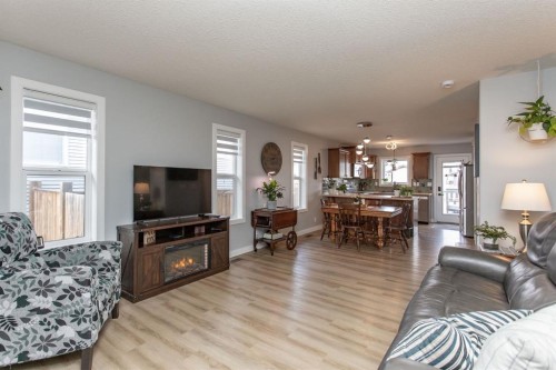 179 Long Close, Red Deer, AB - Indoor Photo Showing Living Room