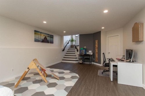 9 Bowman Circle, Sylvan Lake, AB - Indoor