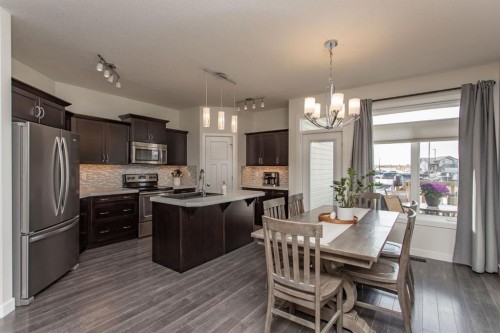 9 Bowman Circle, Sylvan Lake, AB - Indoor