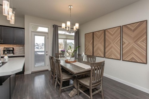 9 Bowman Circle, Sylvan Lake, AB - Indoor Photo Showing Dining Room
