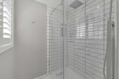 40 Drever Close, Red Deer, AB - Indoor Photo Showing Bathroom
