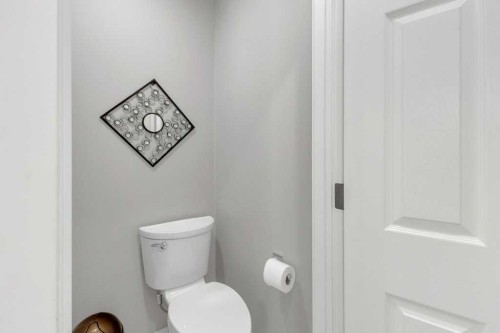 40 Drever Close, Red Deer, AB - Indoor Photo Showing Bathroom