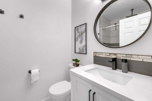 40 Drever Close, Red Deer, AB - Indoor Photo Showing Bathroom