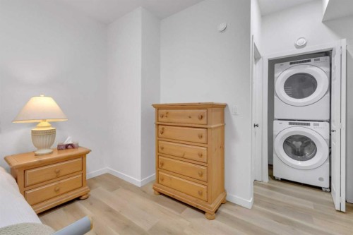 40 Drever Close, Red Deer, AB - Indoor Photo Showing Laundry Room