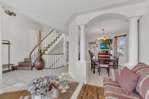 40 Drever Close, Red Deer, AB - Indoor Photo Showing Living Room