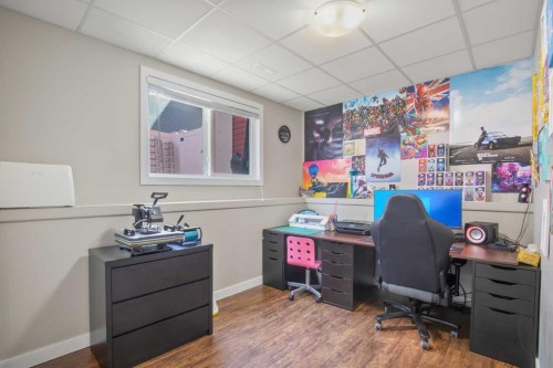 6520 58 Avenue, Innisfail, AB - Indoor Photo Showing Office